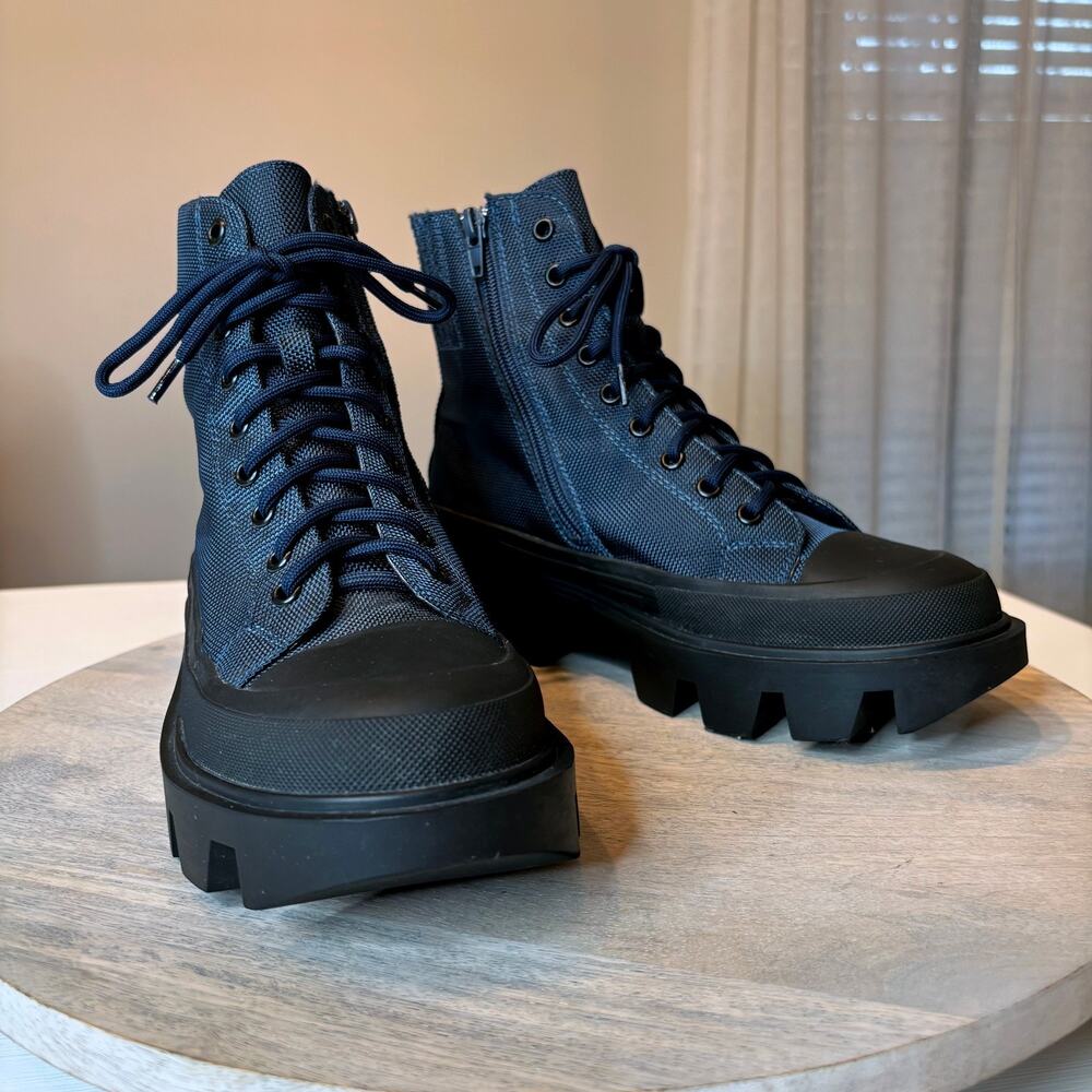 Jeffrey Campbell Lug Sole Combat Boots Black Blue Platform Women's Size 7.5 Zip
